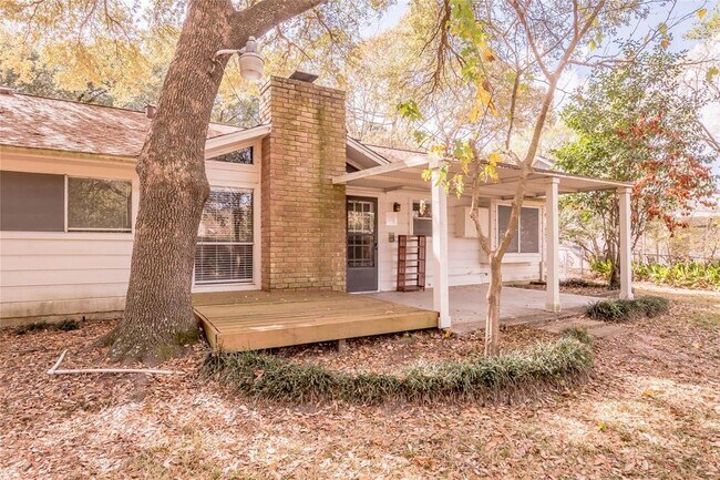 Building Photo - 223 Normal Park Dr