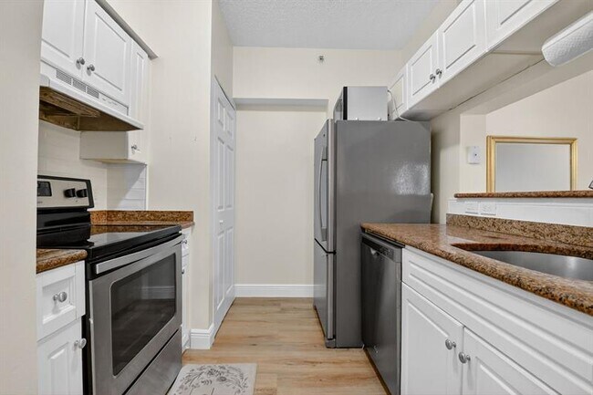 Building Photo - 3212 Tuscany Way