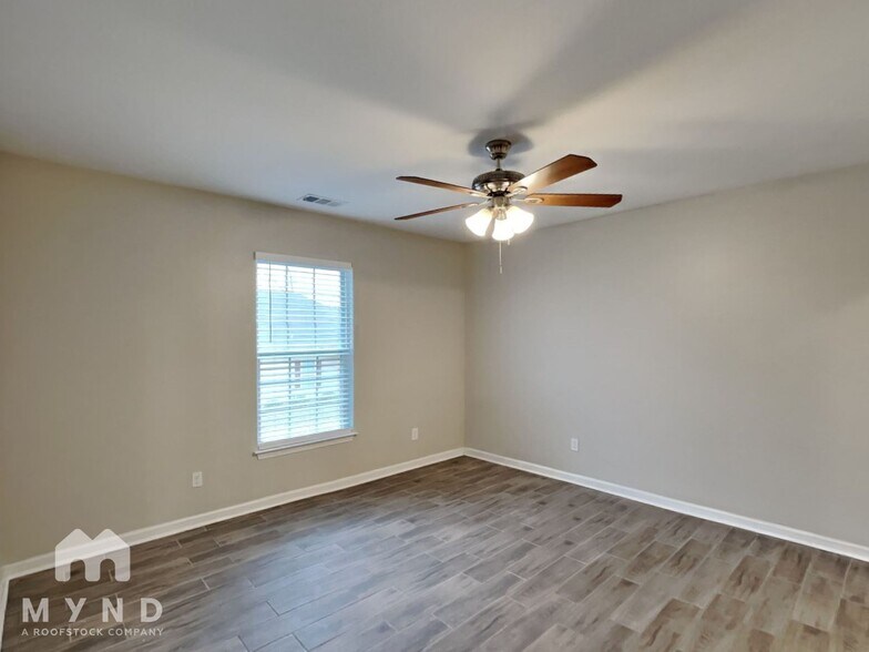 Building Photo - 5581 Ricky Ln