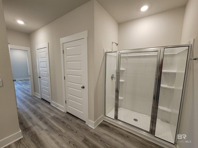 Building Photo - 1045 Hayward Lp