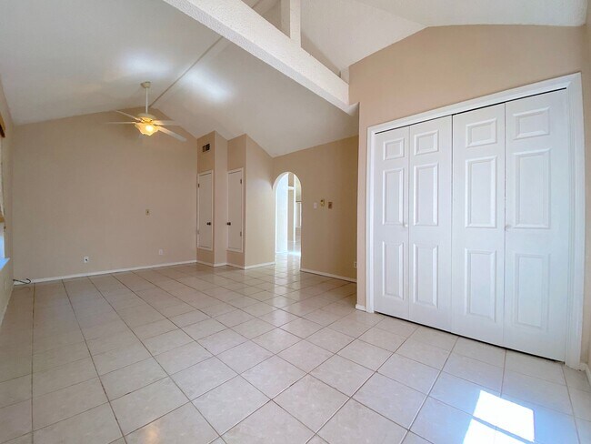 Building Photo - North Hills  in Northeast El Paso 4 bed with Refrig A/C right next to Franklin Mountains!