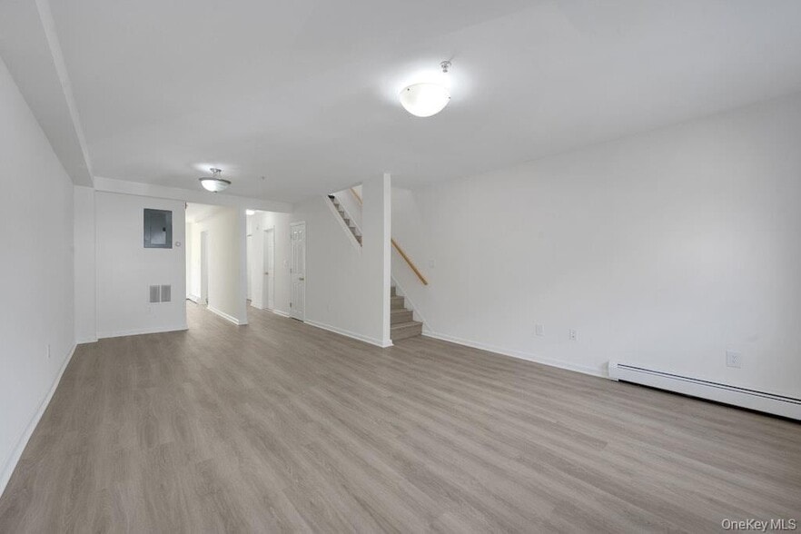 Building Photo - 38 Beekman Ave