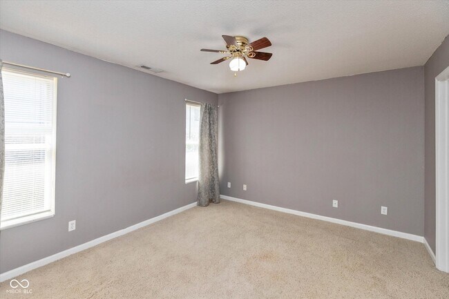 Building Photo - 1009 Ebony Cir
