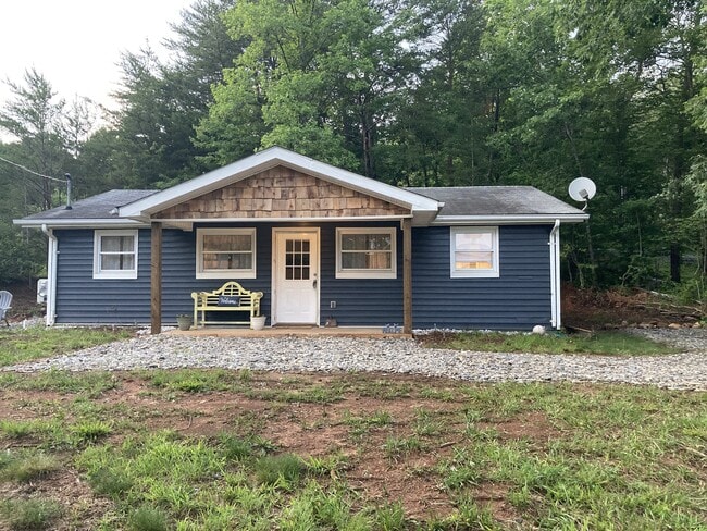 Building Photo - 551 Black Hill Rd