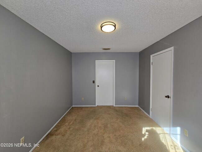 Building Photo - 5639 Sophist Cir N