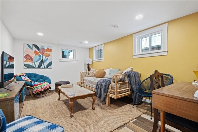 Building Photo - Stunning 4BR/2BA Home in Prime West End Location | Fully Remodeled with Custom Touches