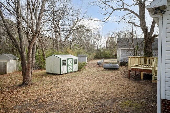 Building Photo - Great Corner Lot Home in Downtown Clayton