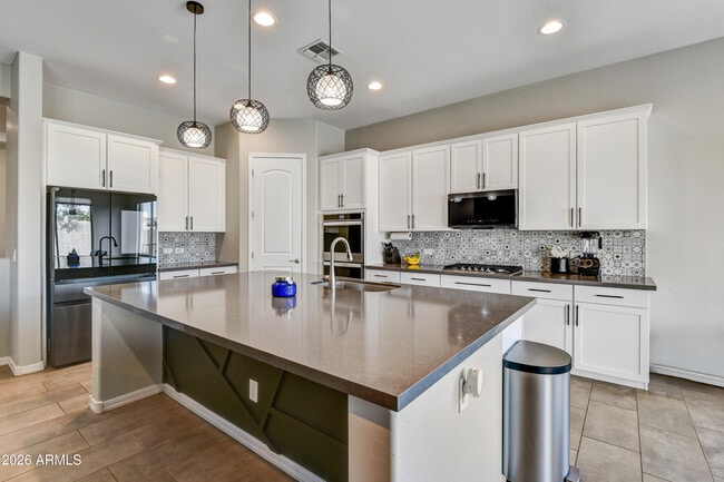 Building Photo - 23018 E Orchard Ln