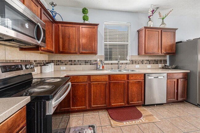 Building Photo - 7010 Paradise Park Bend