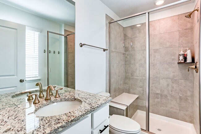 Building Photo - 3 Bedroom 3 Bath in Mosaic!