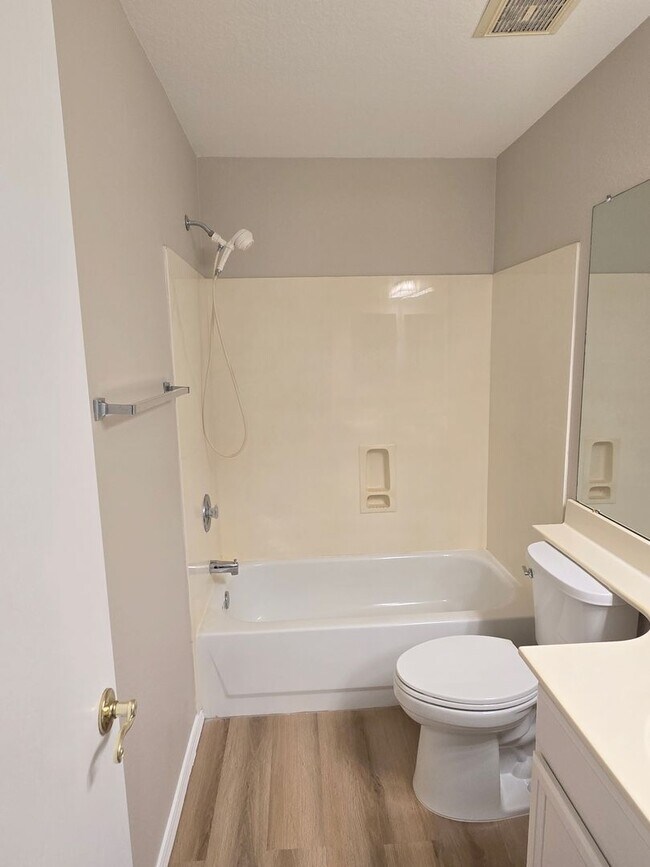 Building Photo - Remodeled 3-bedroom at Cooper and Warner/Ray