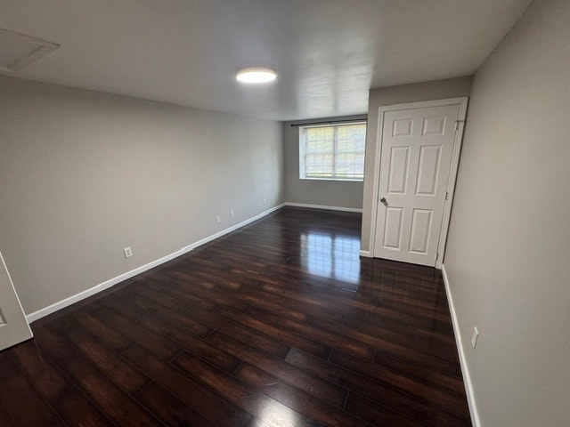 Building Photo - 2 bedroom townhouse.
