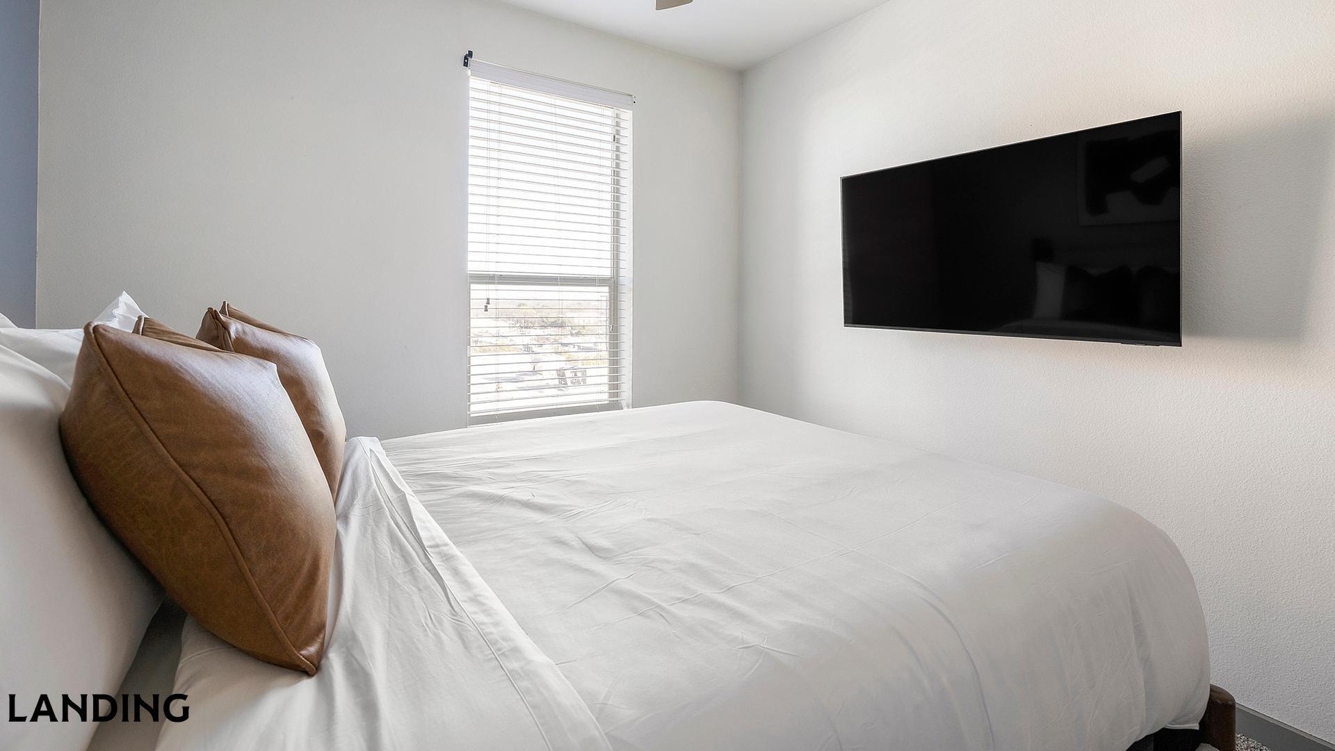 Building Photo - 101 S Center St