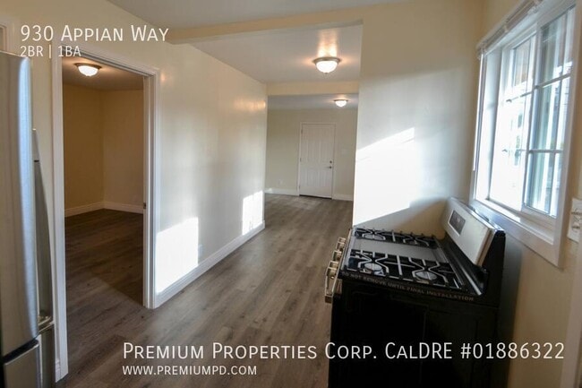 Building Photo - 930 Appian Way
