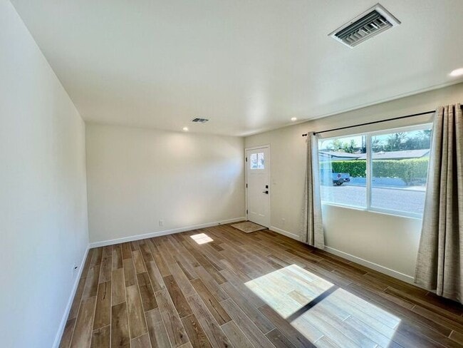 Building Photo - Brand New Modern & Private 2-Bed, 1-Bath A...