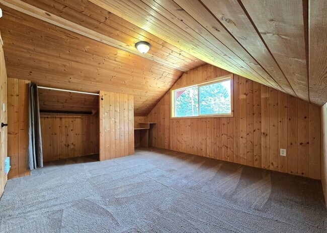 Building Photo - 3 Bedroom Home in Marysville Now Available!