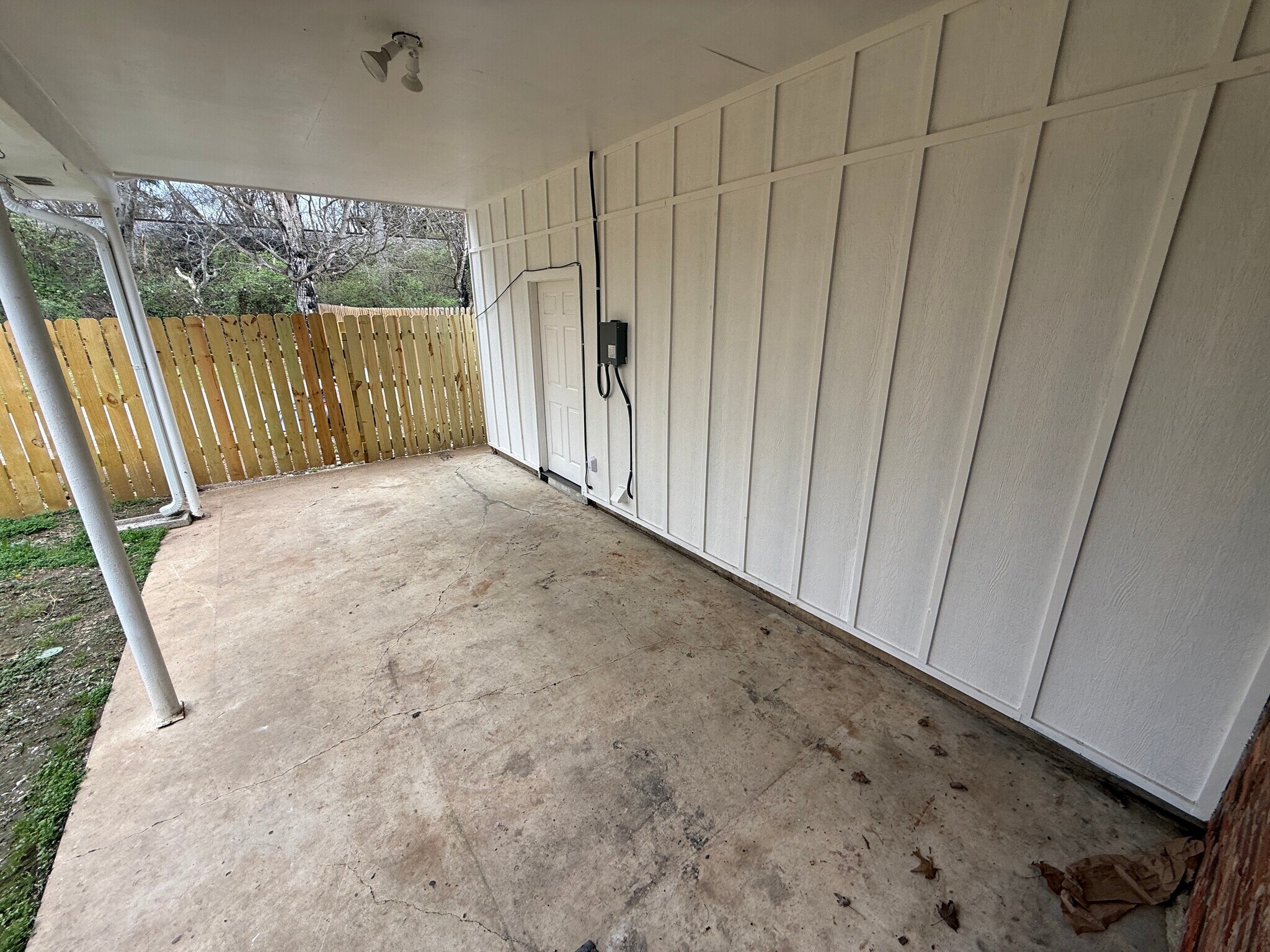 Building Photo - 618 Harpeth Bend Dr