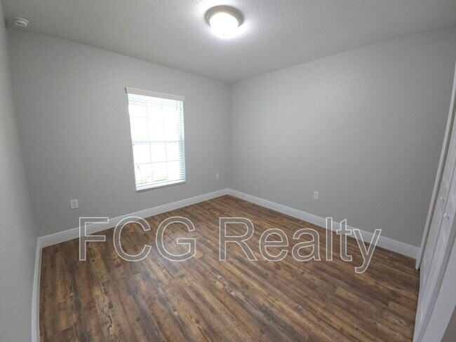 Building Photo - 2797 SW 161st Loop