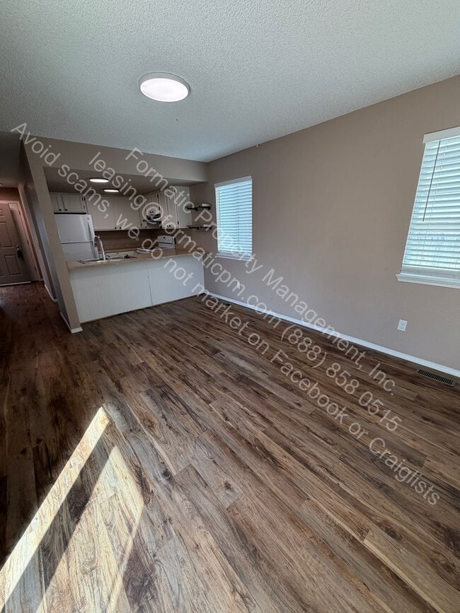 Building Photo - 8962 W 89th Pl