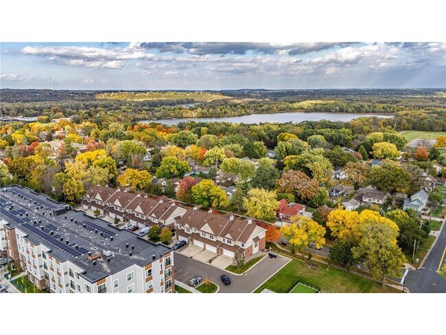 Building Photo - 926 Ramsey St