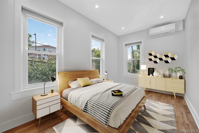 Building Photo - 79 Main St