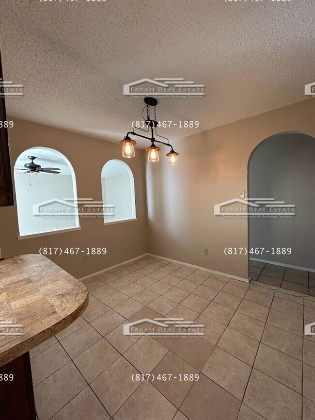 Building Photo - 3/2 in Arlington, Available Now!