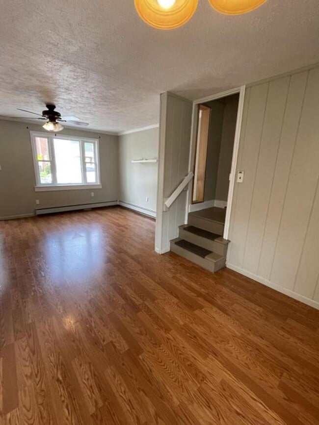 Primary Photo - 3 Bedroom 1 Bath in Carlisle, PA!