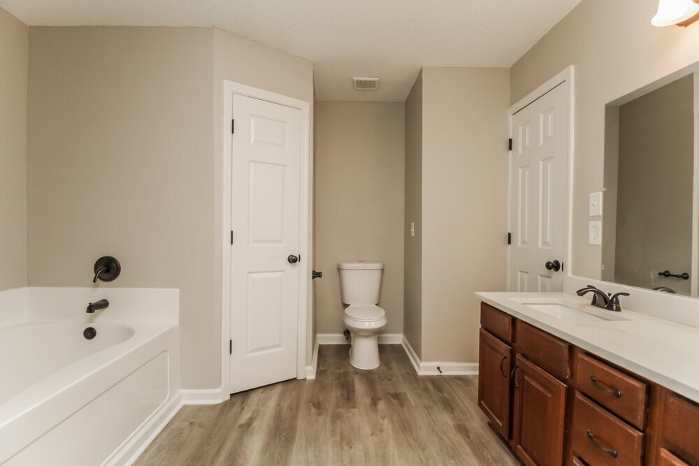 Building Photo - 2404 Kramer Way