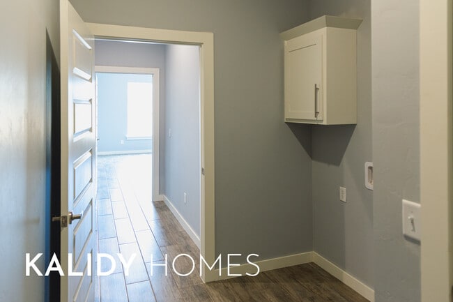 Building Photo - 512 Remington Ave