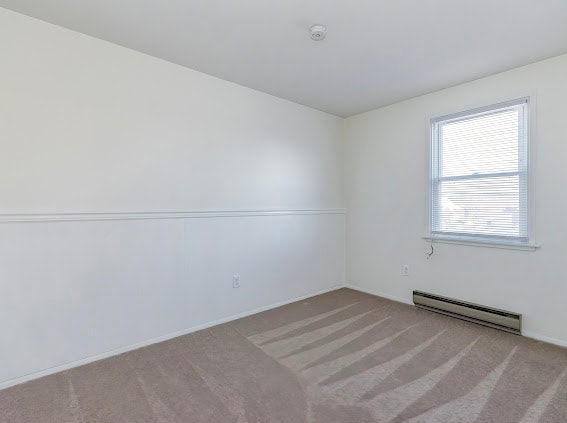Building Photo - 248 Surrey Ct