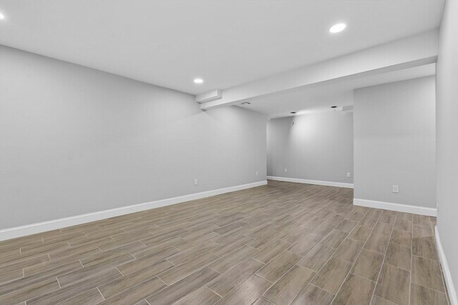 Building Photo - 72 Westboro Rd