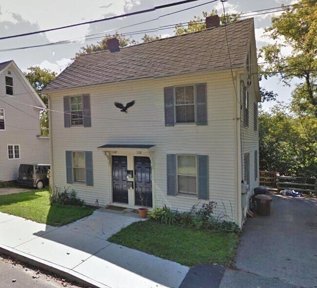 Primary Photo - LO - 12-14 Ash St.