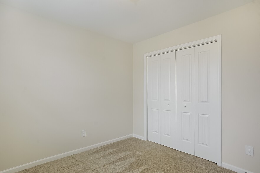 Building Photo - 2031 Catlet Ct