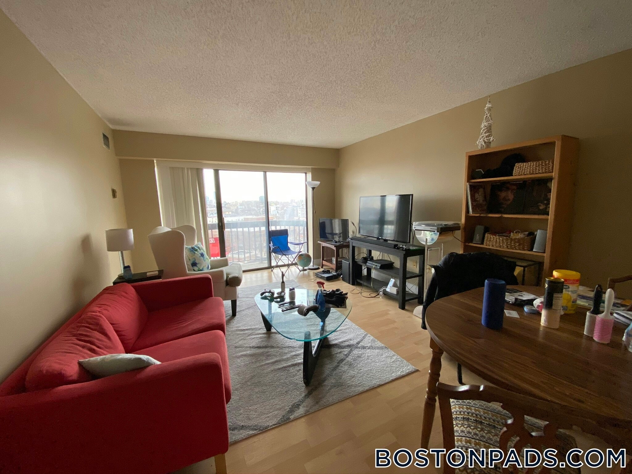 Building Photo - 15 N Beacon St