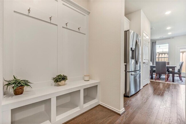 Building Photo - 10308 Marston Vineyard Dr