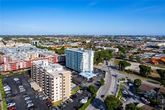 Building Photo - 1825 W 44th Pl