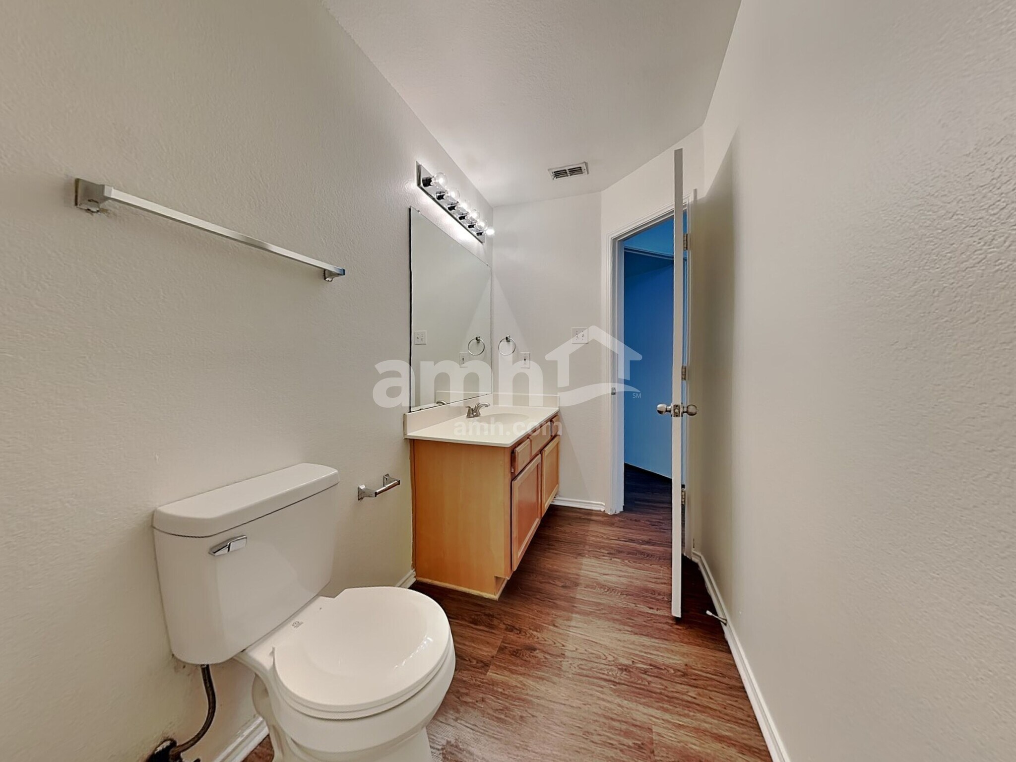 Building Photo - 115 Windsor