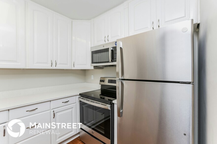 Building Photo - 131 Serena Rd