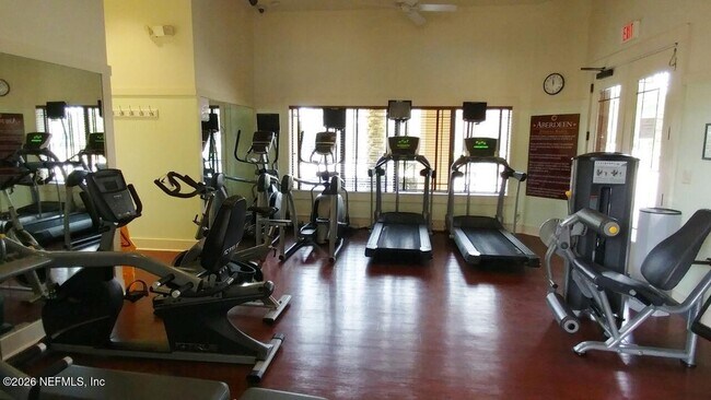 Building Photo - 295 Leese Dr