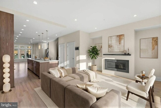 Building Photo - 158 Winsome Cir