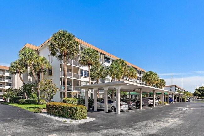 Building Photo - 931 Gardenia Dr