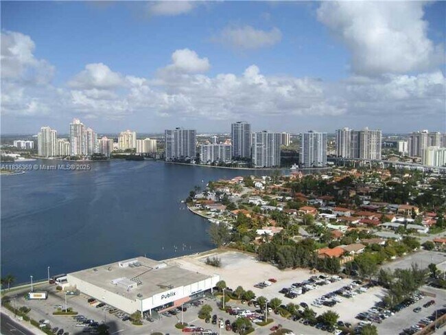 Building Photo - 18201 Collins Ave