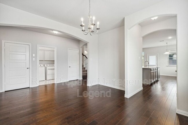 Building Photo - 1833 Meadow Trail Ln