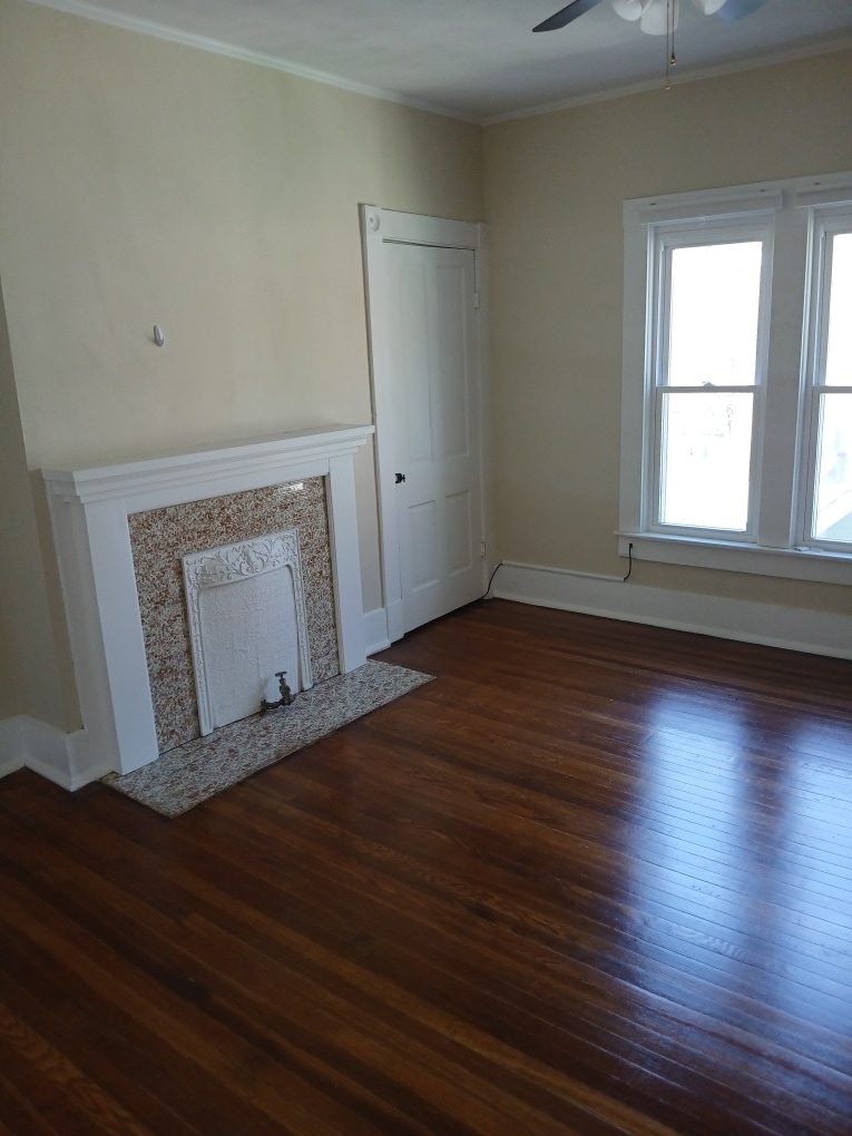 Building Photo - 813 1/2 4th St