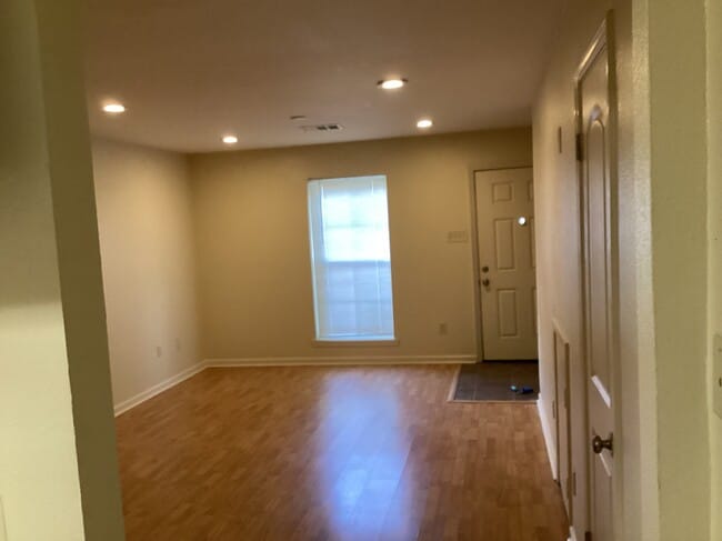 Building Photo - 11663 W Sherwood Meadow Ave