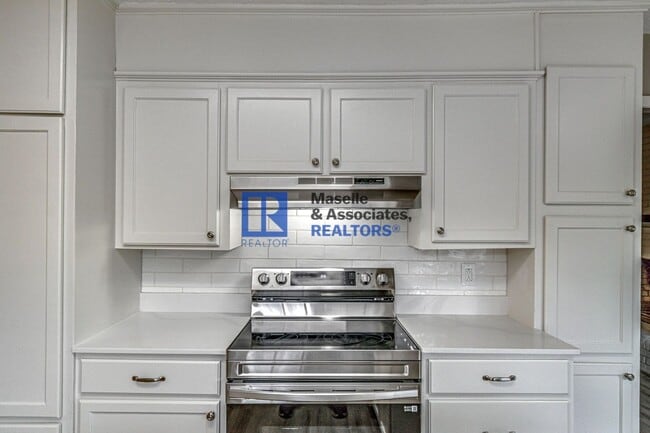 Building Photo - 4 Bed/2 Bath Home in Crossgates in Brandon