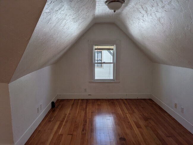 Building Photo - 12 Newbern Ave
