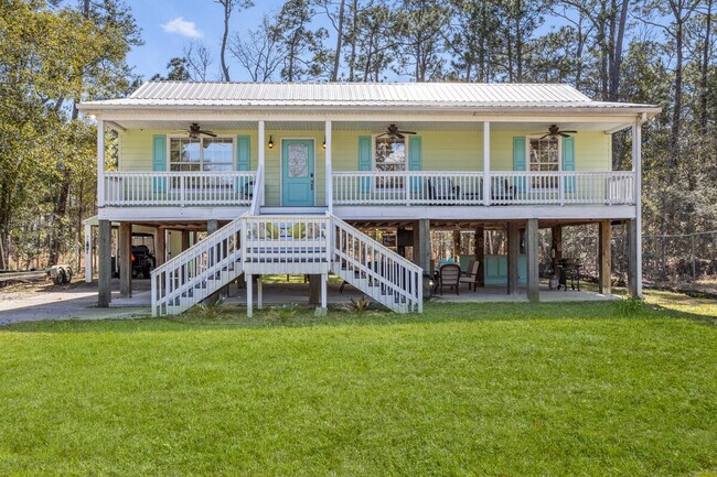 Building Photo - 309 Julia St