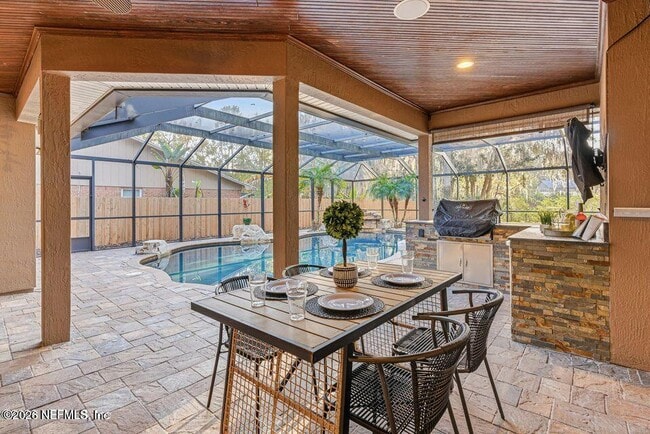 Building Photo - 114 Warren Cir