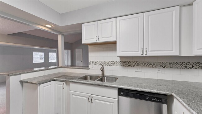 Building Photo - 2574 Marilee Ln